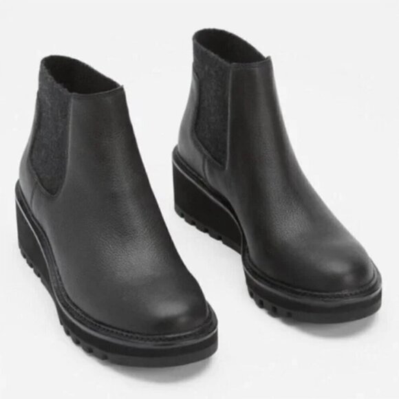 Eileen Fisher Black Chelsea Wedge Leather Ankle Boot Lug Sole Size  7.5 - Picture 1 of 6